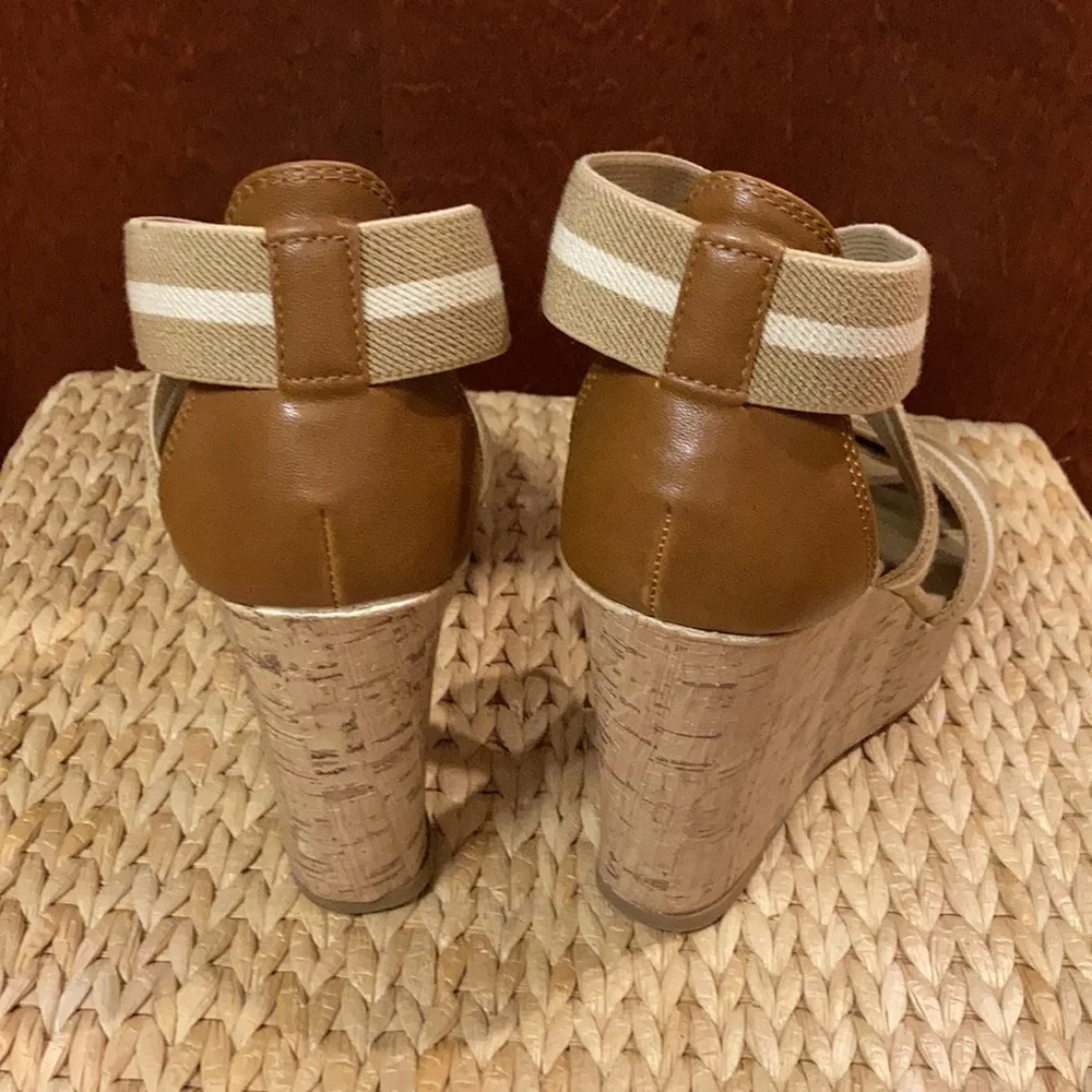 Platform Cross Strap Sandals